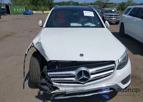 2019 Mercedes-Benz Glc 300 4Matic z USA, uszkodzony, nr VIN WDC0G4KB6KV127921